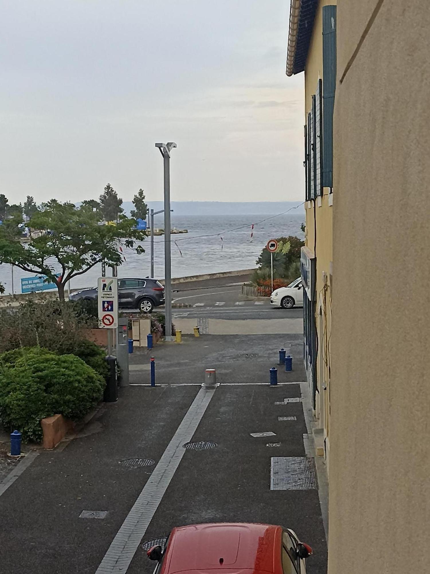 Les Hebergements De La Plage En Ville Martigues Eksteriør bilde